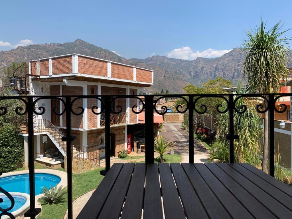 La Buena Suerte Hotel Tepoztlan Bagian luar foto